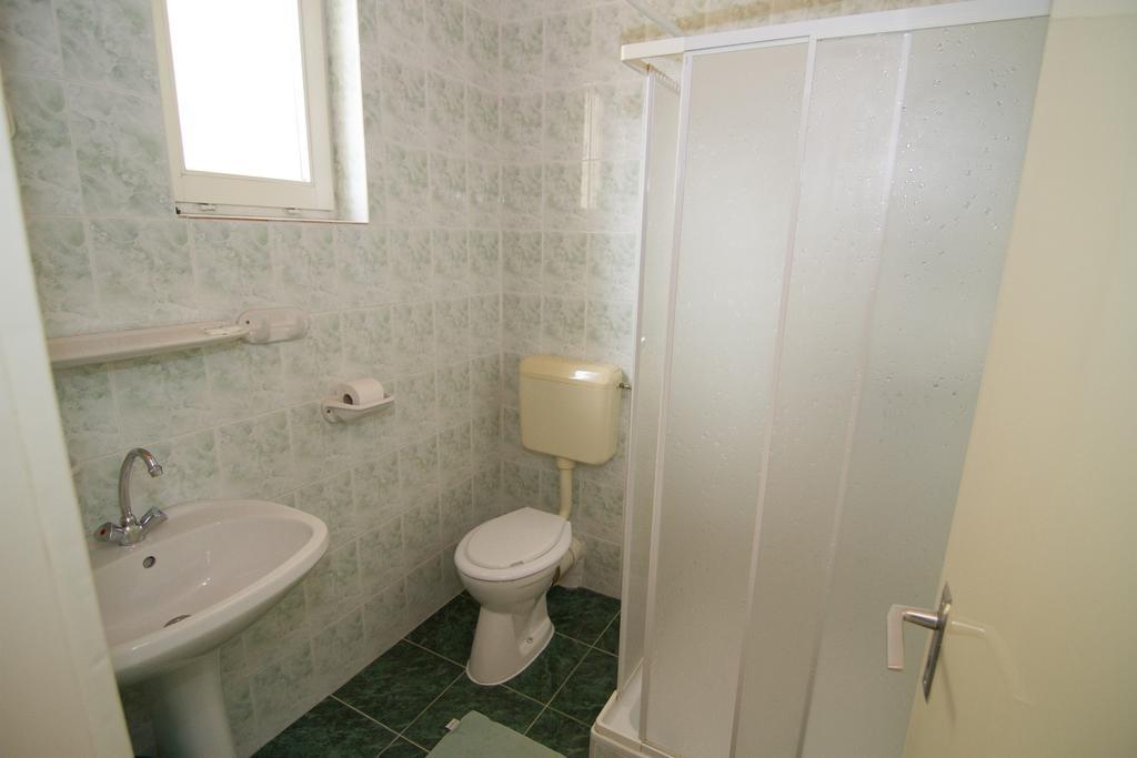 Villa Hedi Dunakiliti Ruang foto