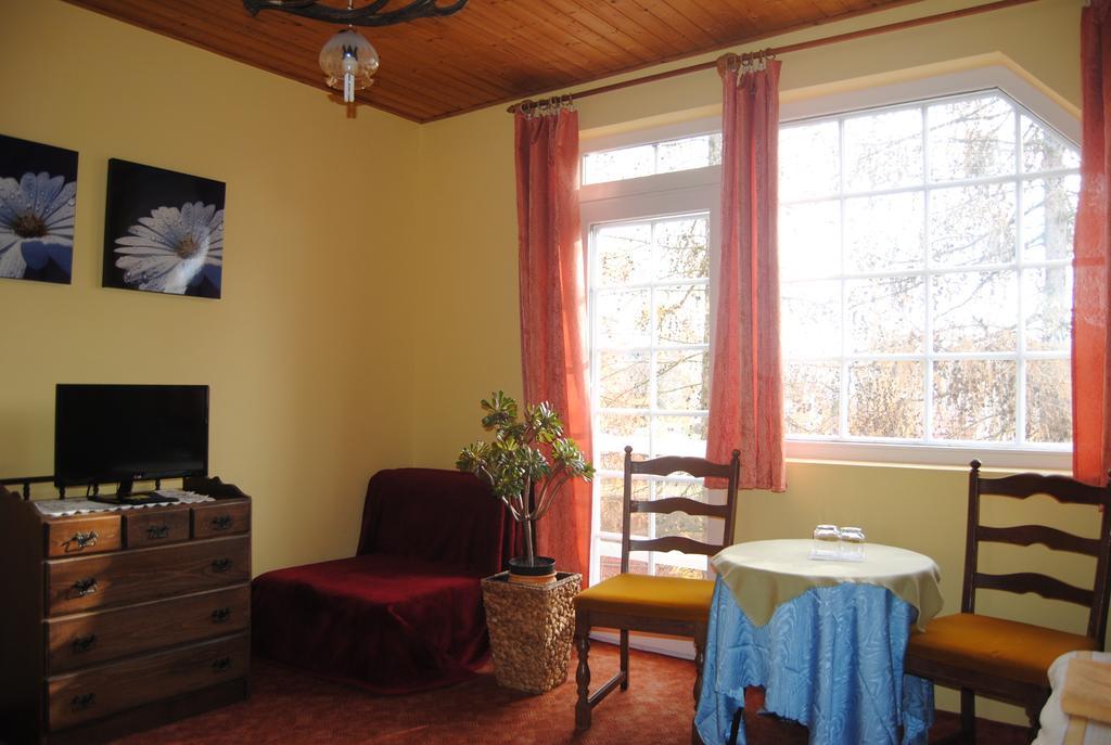 Villa Hedi Dunakiliti Bagian luar foto
