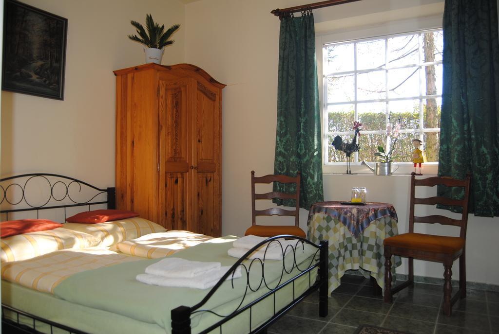 Villa Hedi Dunakiliti Bagian luar foto
